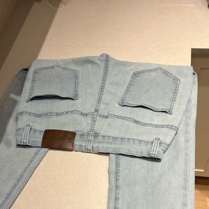 Unworn Tailored Athlete Premium Stretch Jeans (34W / 34L)